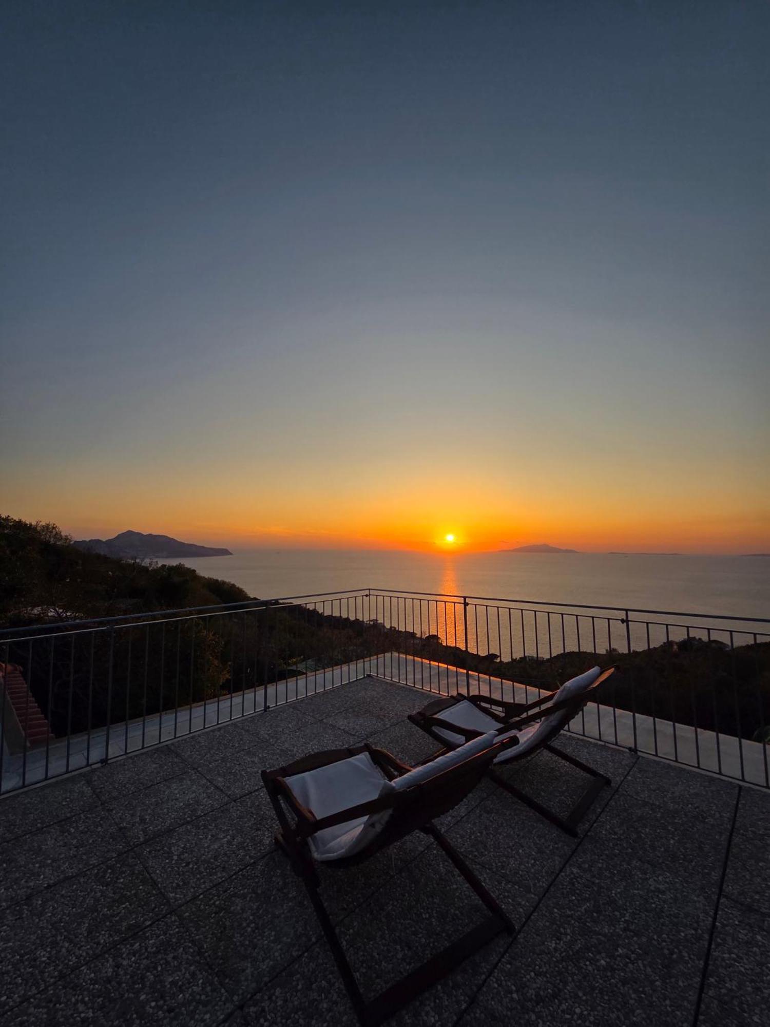 Villa Sun & Relax, Relaxing Location With Seaview Massa Lubrense Exterior foto