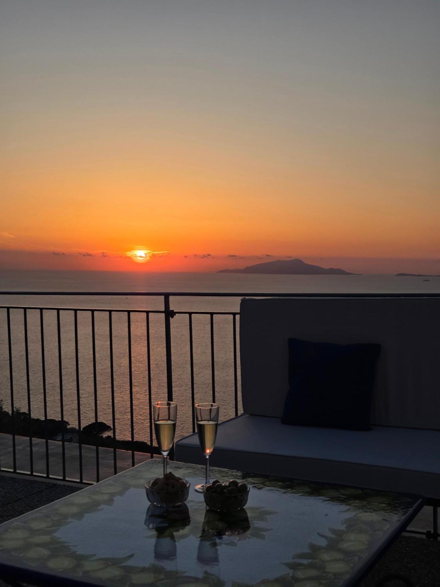 Villa Sun & Relax, Relaxing Location With Seaview Massa Lubrense Exterior foto
